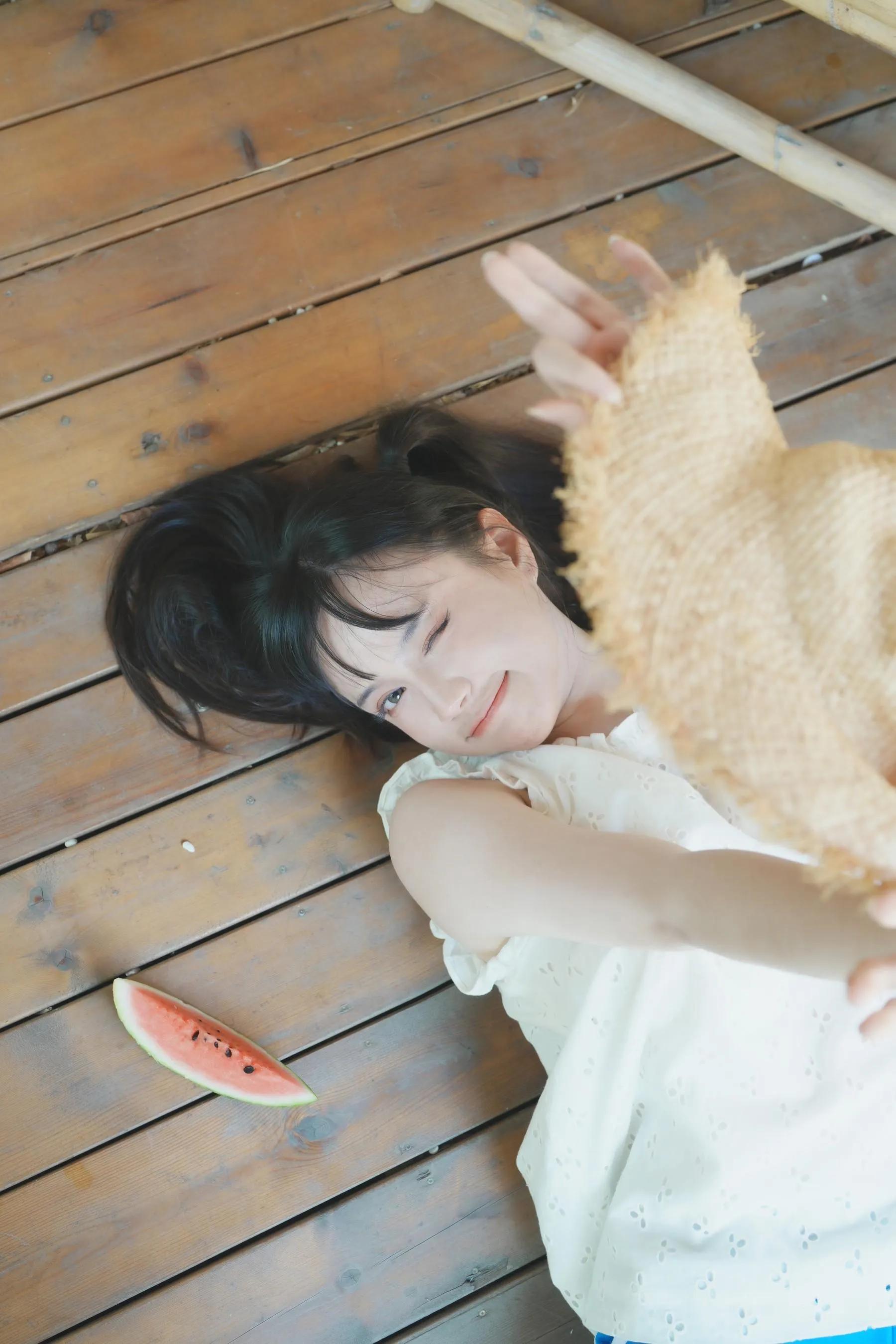 [YITUYU艺图语]2022.09.05 夏日少女与西瓜 贰加六 [39P]插图2